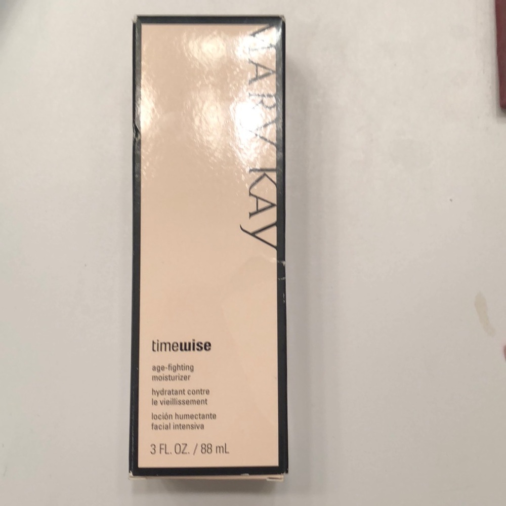 Mary Kay age fighting moisturizer